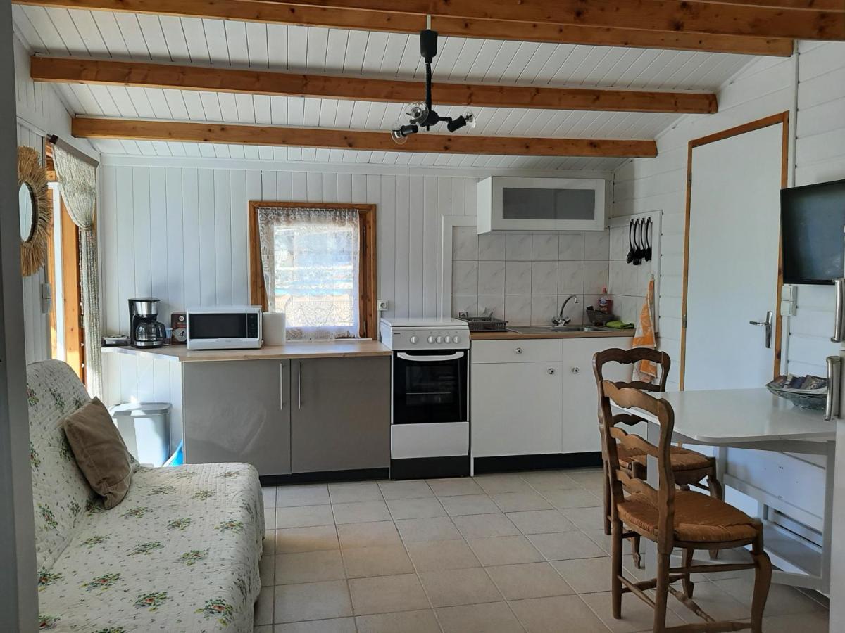 Chalet Au Pied Du Mont Ventoux Mormoiron Exterior foto